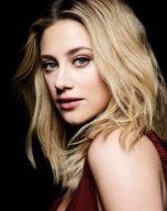 Lili Reinhart