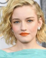 Julia Garner