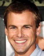 Tommy Dewey