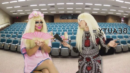 UNHhhh - Epizóda 25