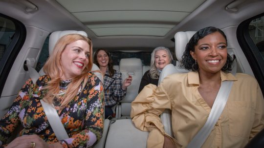 Carpool Karaoke: The Series - Herečky zo seriálu Girls5eva