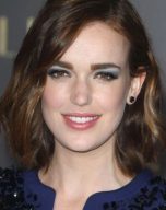 Elizabeth Henstridge